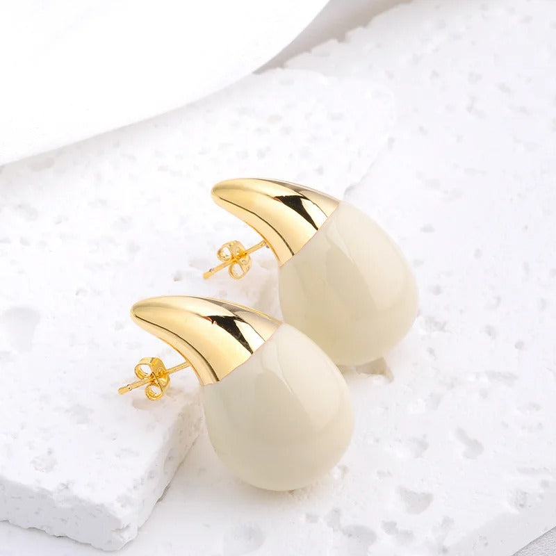 Pendientes vintage con forma de gota puntiaguda en oro marfil