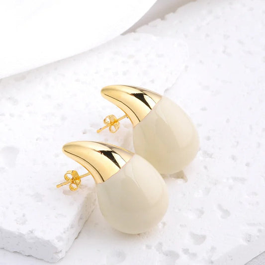 Pendientes vintage con forma de gota puntiaguda en oro marfil