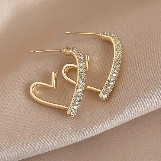 Pendientes de aro con corazón de cristal pavé dorado