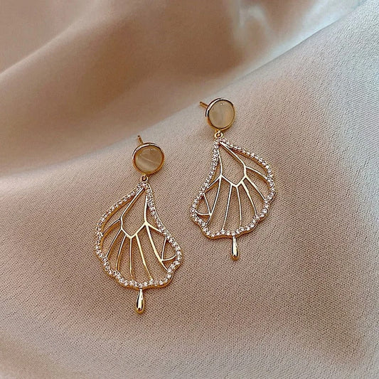 Pendientes colgantes de hojas de cristal dorado