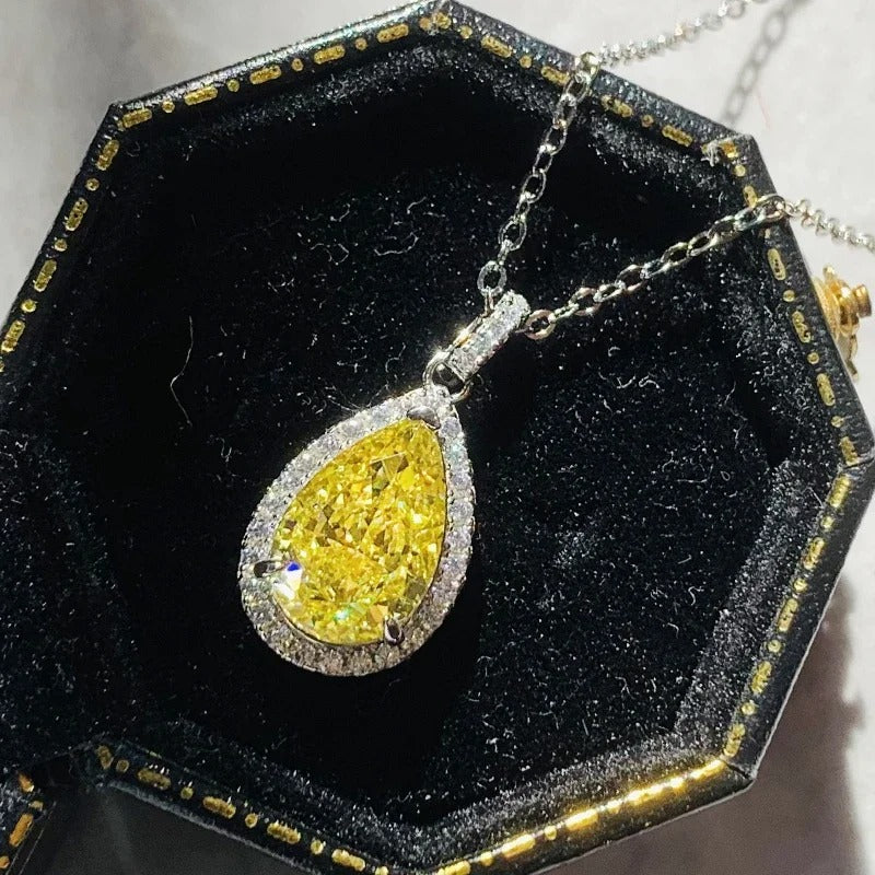 Collier en cristal argenté, jaune et blanc