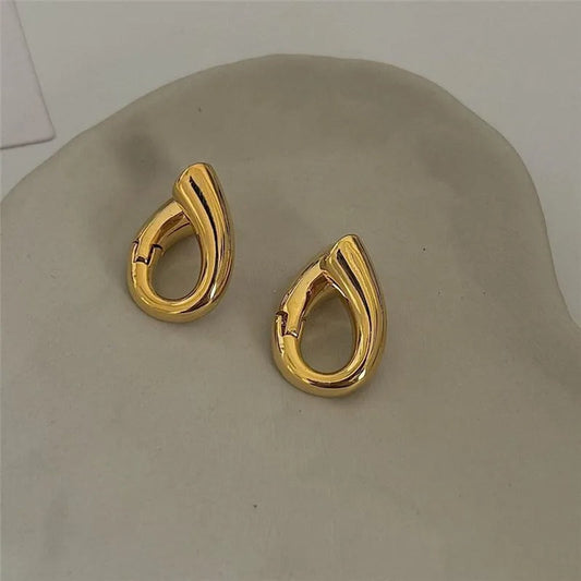 Classic Gold Curved Teardrop Stud Earrings