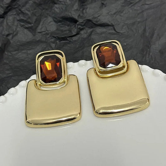 Pendientes de botón de cristal cuadrado con piedras preciosas marrones doradas