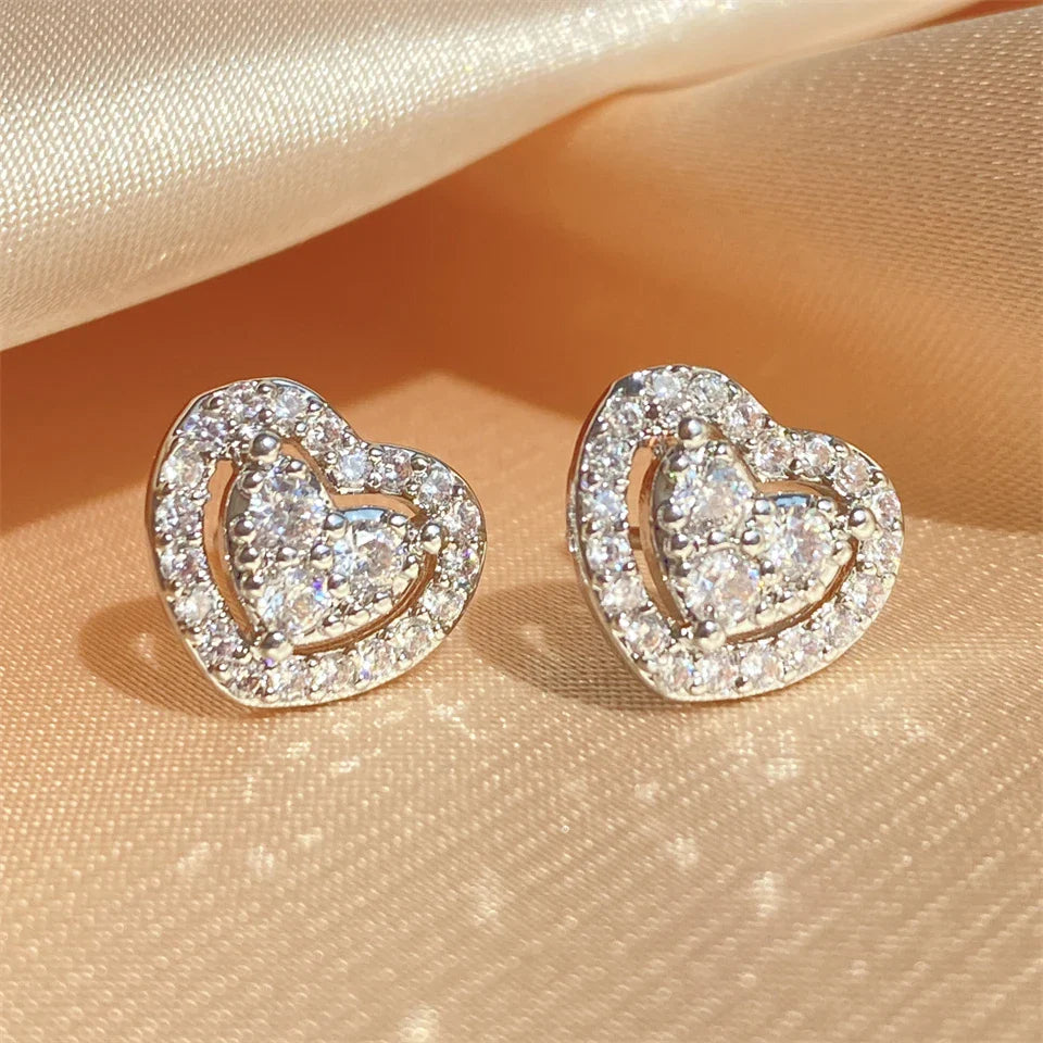 Pendientes vintage de plata con corazón brillante