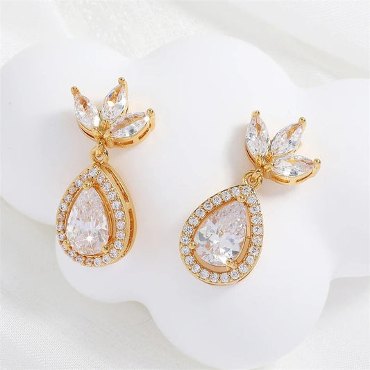 Pendientes colgantes vintage de lágrima de oro