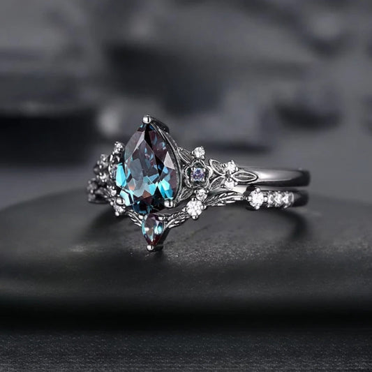 Vintage Gothic Floral Crystal Ring